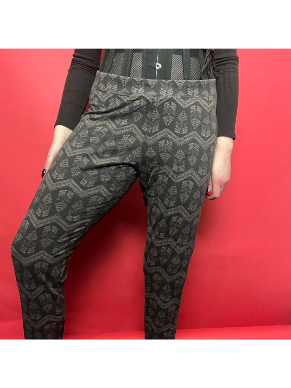 Toad & co  / brown geometric patterned leggings 🤎🤎